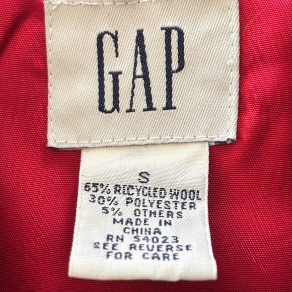 Vintage GAP Wool Blend Black Vest Women’s Size Small Medal Buttons Buckle Back - Picture 9 of 11